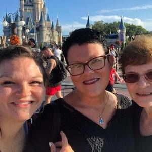 Meet your Posher, Annastasia